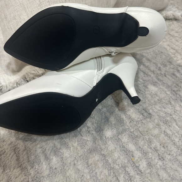 Cato Comfort  Ankle Boots Rodeo Cowgirl Women's Size 7M White Embroidered Heeled - Picture 14 of 14